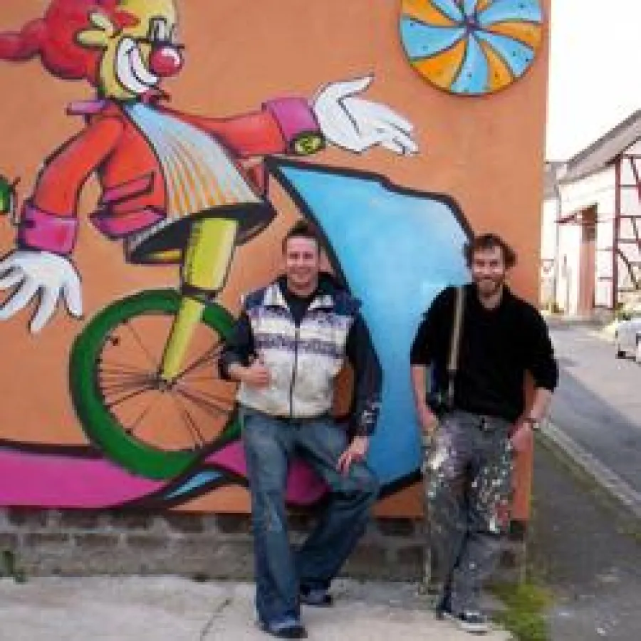 Joe und Marc Hennig befürworten die Freigabe von öffentlichen Wandflächen für Graffiti-Kunst