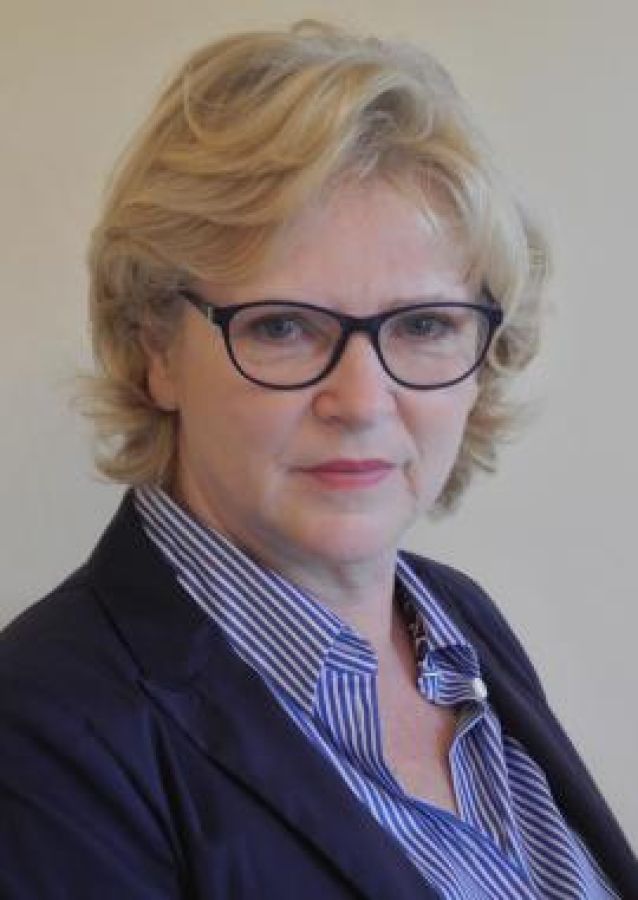 Christiane GötzSobel erhält Medaille für Naturwissenschaftliche
