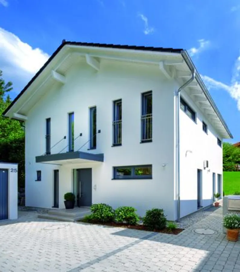 Kompakter Baukörper - klare Linie Foto: Regnauer Hausbau