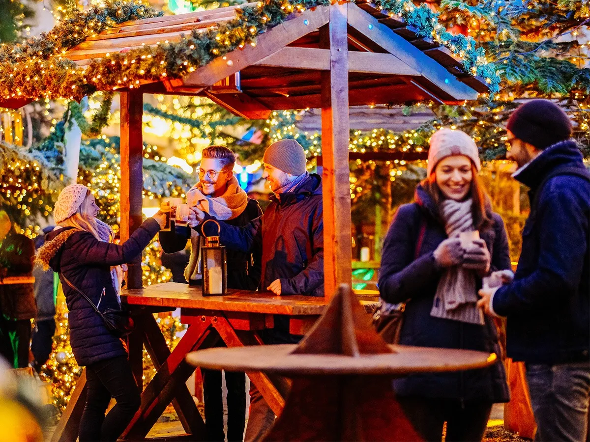 Wolfsburger Weihnachtsmarkt (© WMG Wolfsburg, Foto: Janina Snatzke)