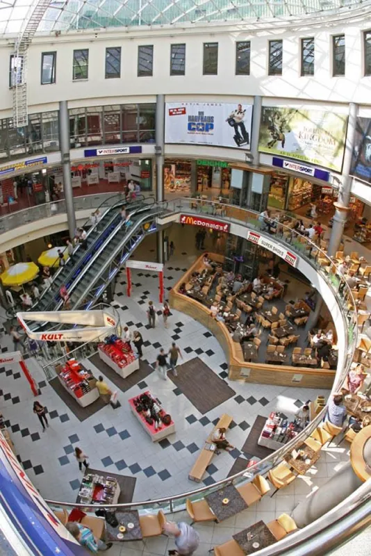 Atrium der Gropius Passagen