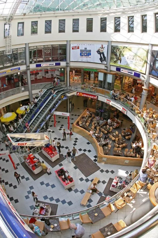 Atrium der Gropius Passagen