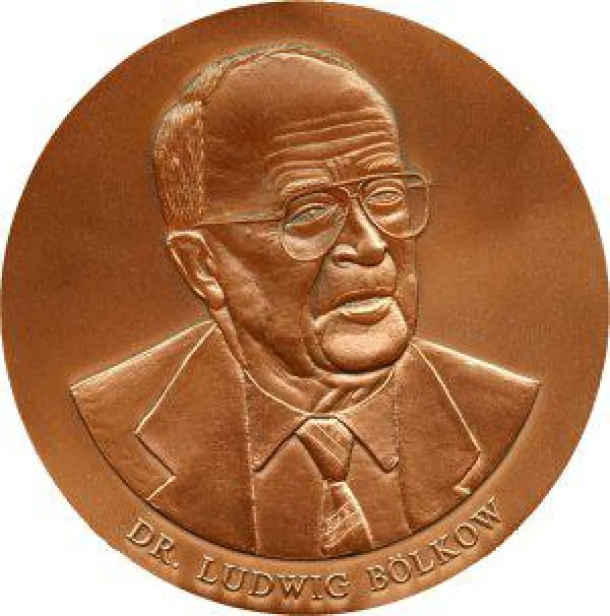 Plakette: Namensgeber Ludwig Bölkow