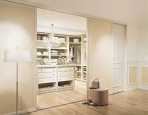 Der Kleiderschrank zum Träumen Bild: Der Kleiderschrank zum Träumen