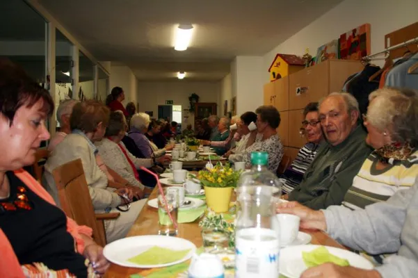 Bild: Sommerfest mit über 60 Gästen – Tagespflege Repetal gut besucht