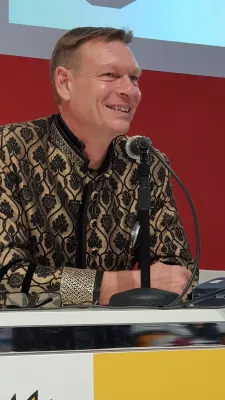 Bild: Das Hausschwein als Nahrungsmittel im Land einzuführen, war Voraussetzung, um vom Kannibalismus abzulassen!