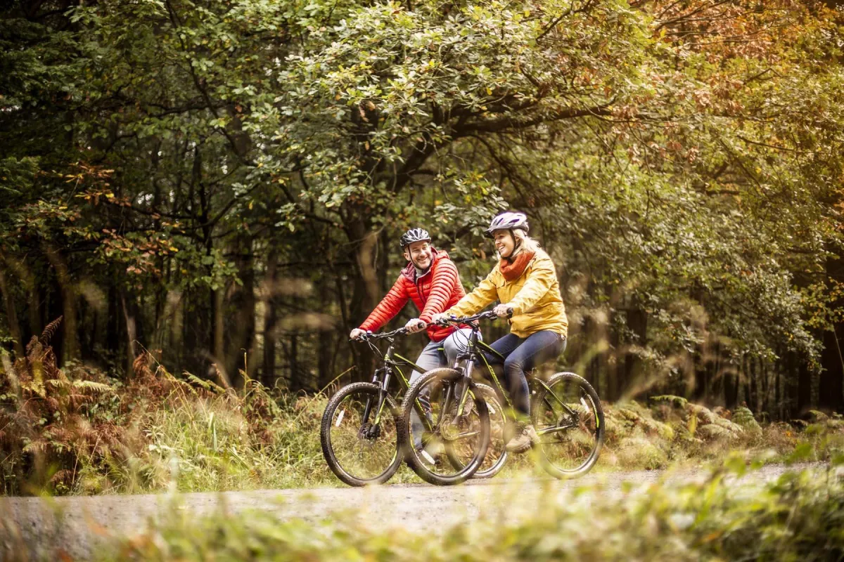 Die Region im Herzen Englands bietet ein ideales Straßennetz für Radtouren.
