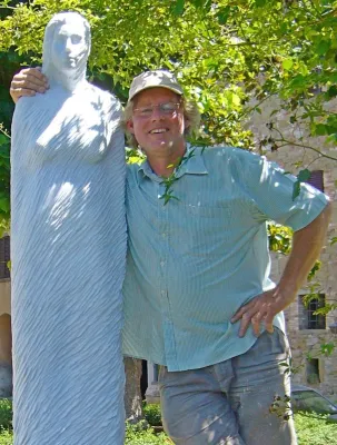 Steinbildhauen und Dolce Vita – Entfessle Deinen inneren Michelangelo - Das einmalige Bildhauererlebnis Bild: Steinbildhauen und Dolce Vita – Entfessle Deinen inneren Michelangelo - Das einmalige Bildhauererlebnis