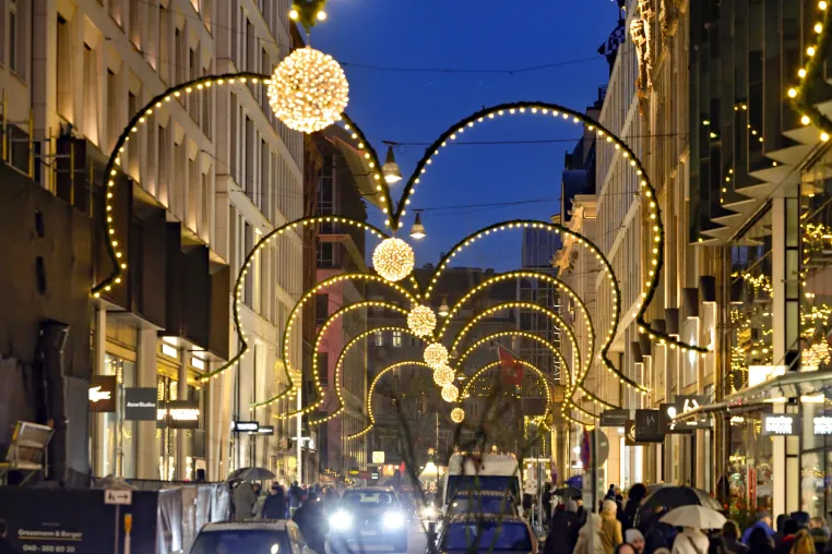 Bild: 20 Jahre BID Neuer Wall: Hamburgs Luxus-Einkaufsstraße erstrahlt in neuem Glanz