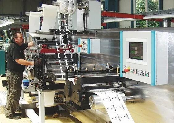 Bild: Harder erweitert Kapazitäten für Booklet- und Spezialetiketten