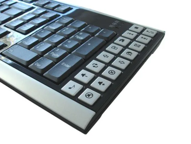 Bild: High-End Multimedia Tastatur im Klavierlack Design von IONE - Scorpius R1
