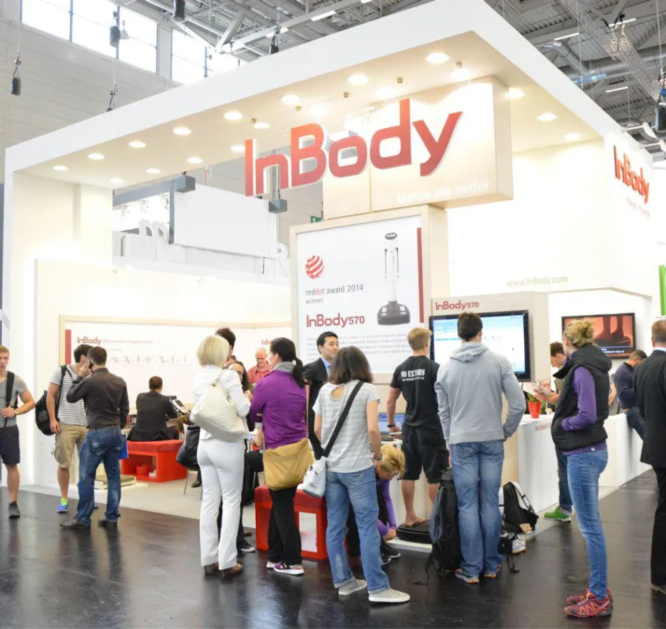 Zahlreiche Messebesucher überzeugten sich auf der FIBO von den positiven Eigenschaften d. InBody 570