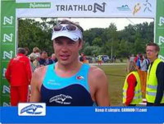 Bild: Carboo4U überzeugt beim 1. Nehlsen Triathlon in Bremen und sieht M. Jaskolka deutlich gewinnen