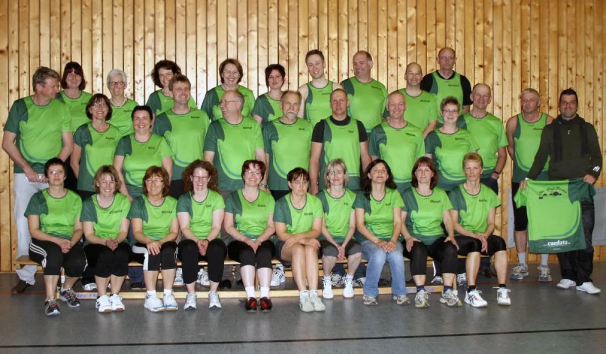 Skiclub Flieden mit den neuen cuedata- Laufshirts