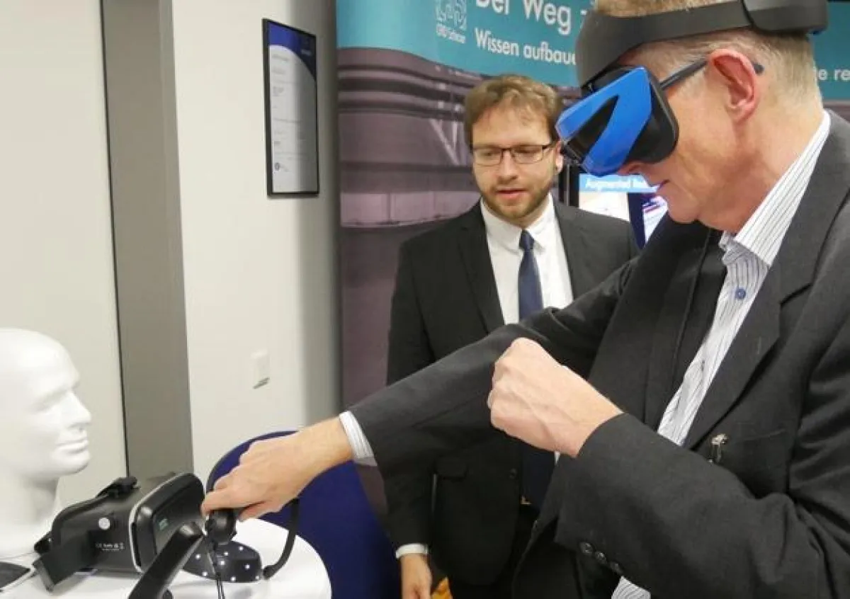 Neue Technologien industrienah erlebt