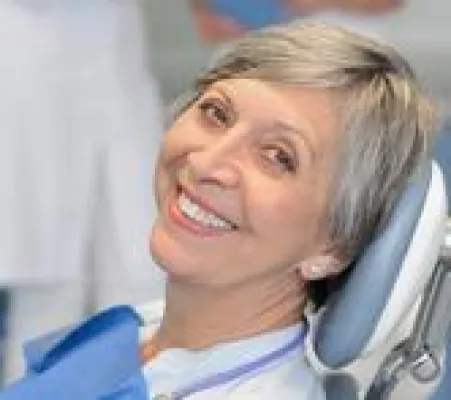 Bild: Parodontose: Eine tückische Bakterieninfektion des Zahnfleisches