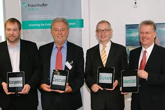 Ein Jahr neuer Personalausweis: Sichere Identitäten in der globalen und virtuellen Welt Bild: Ein Jahr neuer Personalausweis: Sichere Identitäten in der globalen und virtuellen Welt