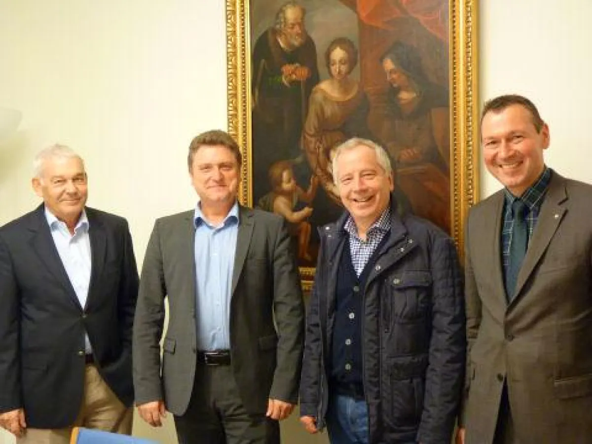 Dr. Rolf Kunisch, Botschafter der Geschwisterzeit; Harry Ohlig, Giganica; C. Gräf, Dr. B. Broll