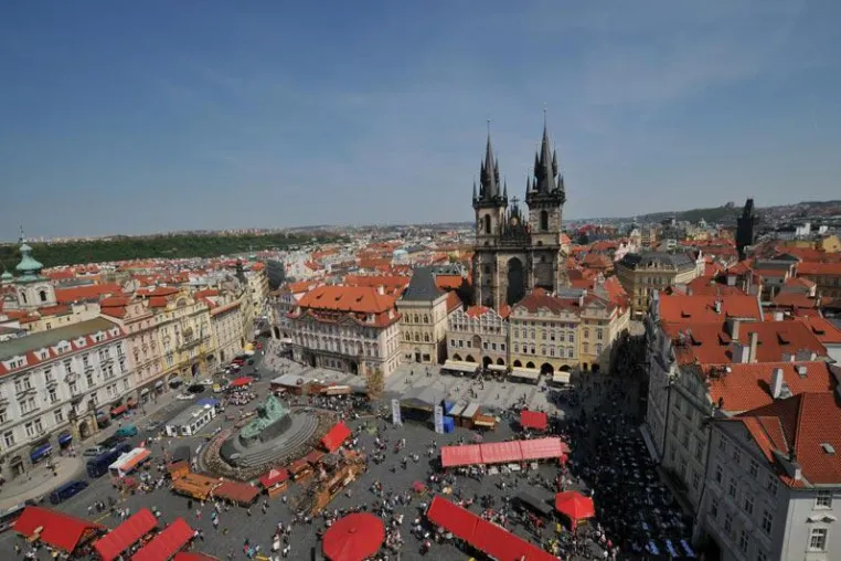 Den architektonischen Zauber Prags entdecken Bild: Den architektonischen Zauber Prags entdecken