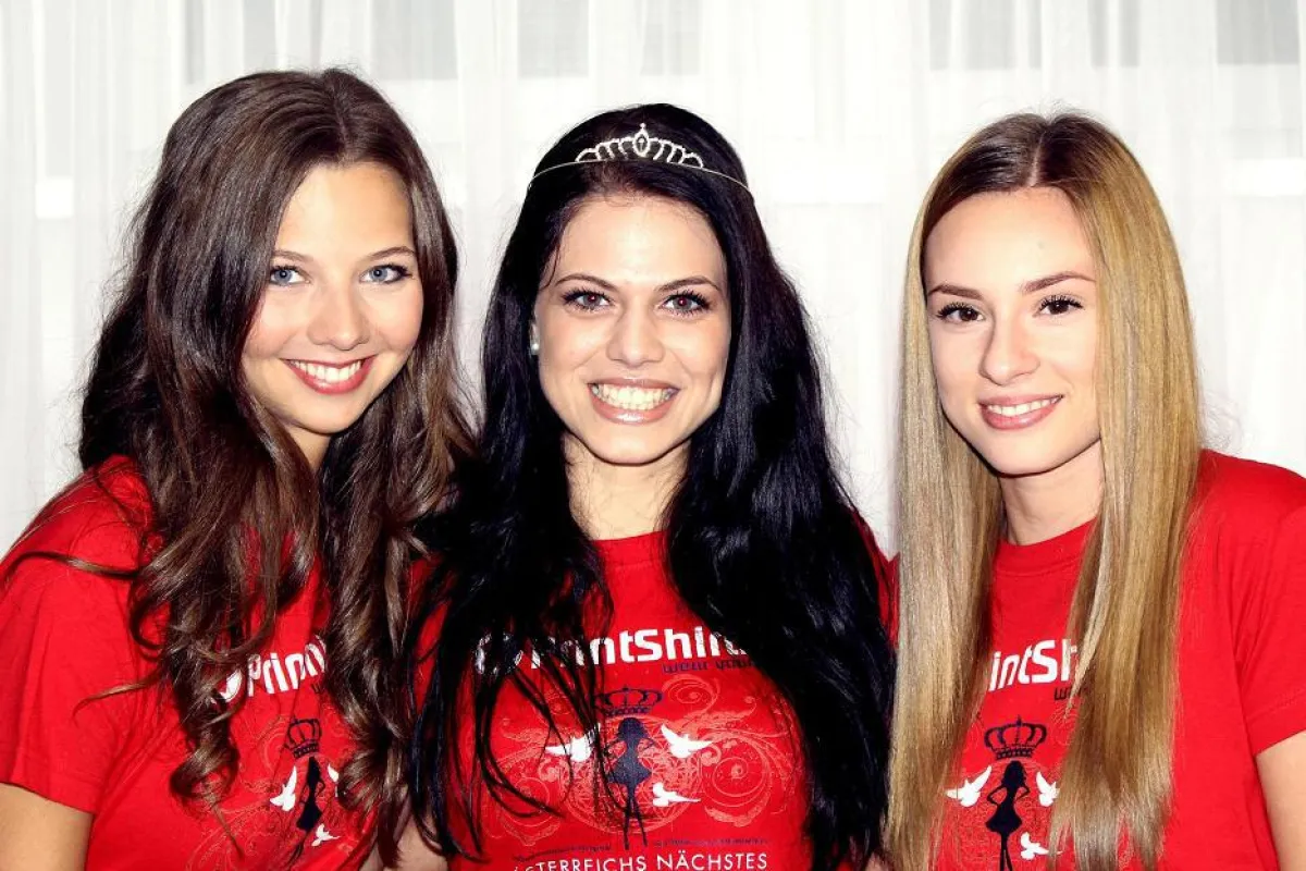 Lisa Hofer (2.Platz), Amajla Omanovic (1.Platz) und Daniela Sekulic (3.Platz)