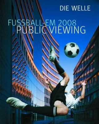 Bild: Public Viewing - La Ola in der WELLE