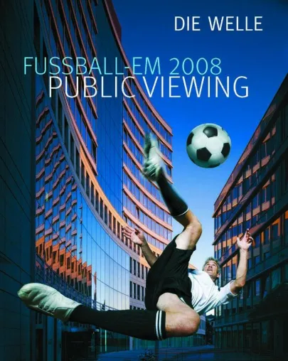 Public Viewing - La Ola in der WELLE Bild: Public Viewing - La Ola in der WELLE