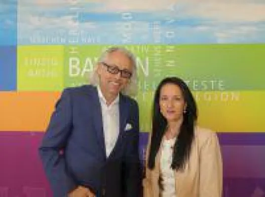 Bild: Bayern Tourist GmbH und Bernhard Patter präsentieren Führungsakademie