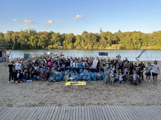Bild: World Cleanup Day die größte Bottom-Up-Bürgerbewegung der Welt zur Beseitigung von Umweltverschmutzung