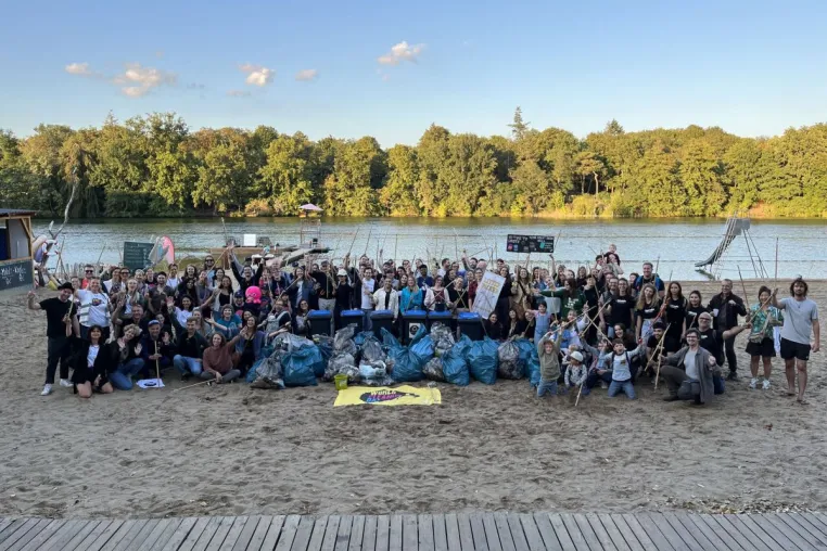 Bild: World Cleanup Day die größte Bottom-Up-Bürgerbewegung der Welt zur Beseitigung von Umweltverschmutzung