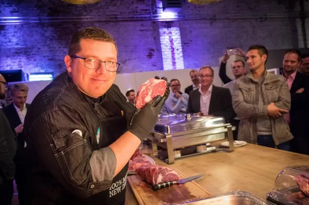 Bild: H.-P.Klughardt und Silver Fern Farms präsentieren „a new elite class of beef“