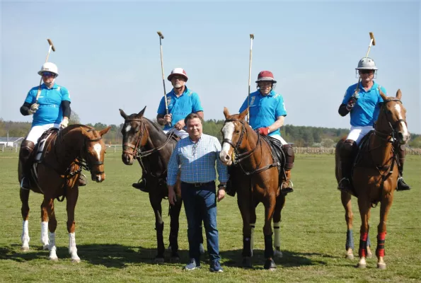 Bild: VELA HOTELS mit eigenem Beach Polo-Team am Start