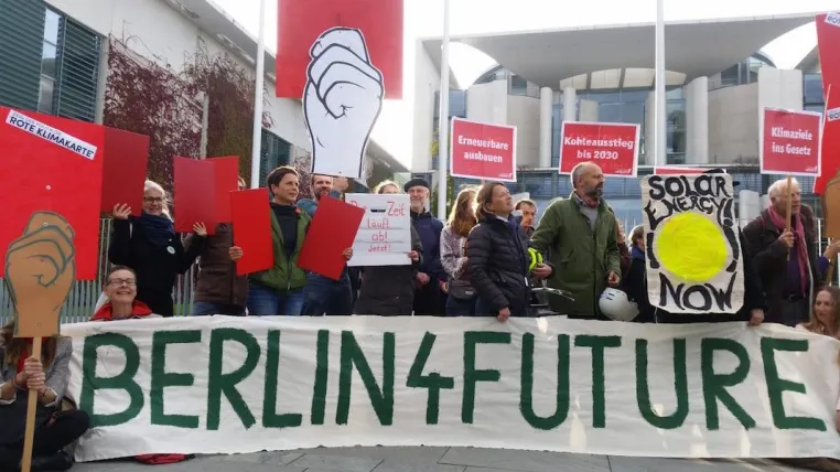 Parents for Future Germany fordern Transparenz und Bürger*innenbeteiligung beim Klimaschutz Bild: Parents for Future Germany fordern Transparenz und Bürger*innenbeteiligung beim Klimaschutz
