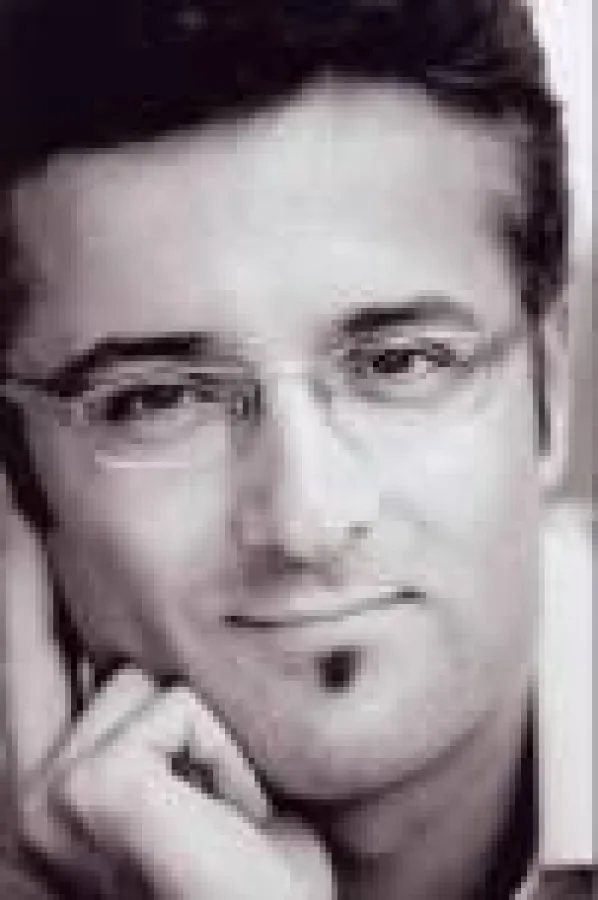 Dr. Darius Alamouti behandelt Schwitzer ultrathermisch