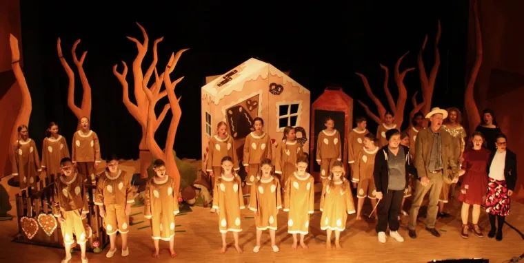 Benefiz-Märchenoper Hänsel & Gretel Bild: Benefiz-Märchenoper Hänsel & Gretel