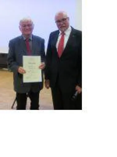 IfKom: Hagener Peter Storkmann wurde für 50-jährige IfKom-Mitgliedschaft geehrt Bild: IfKom: Hagener Peter Storkmann wurde für 50-jährige IfKom-Mitgliedschaft geehrt