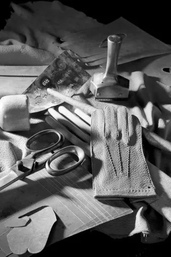 Roeckl wird 21. Mitglied der „Initiative Deutsche Manufakturen – Handmade-in-Germany“ Bild: Roeckl wird 21. Mitglied der „Initiative Deutsche Manufakturen – Handmade-in-Germany“