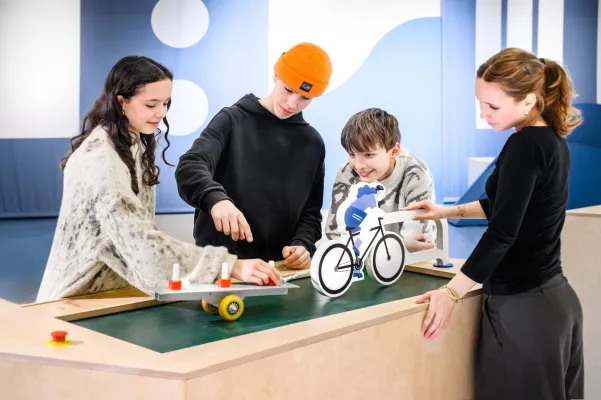 Bild: Experimentieren erwünscht: Neues dyna mix lab im Verkehrsmuseum Dresden