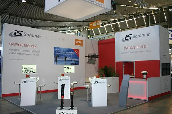 Bild: Mehr als 400 Besucher auf dem Sommer GmbH Messestand.