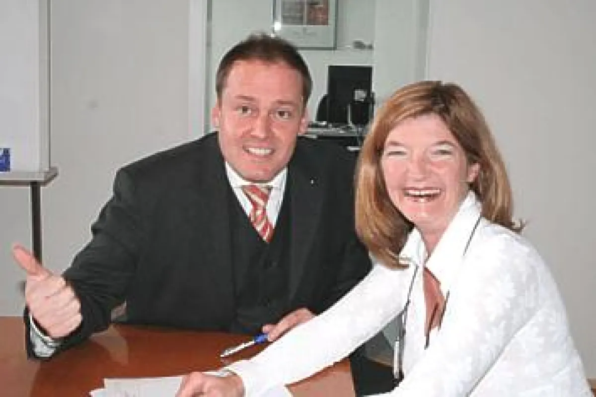 Dr. Andrea Dreusch und Heinrich Poppenberger bei der Gründung der Datenbank