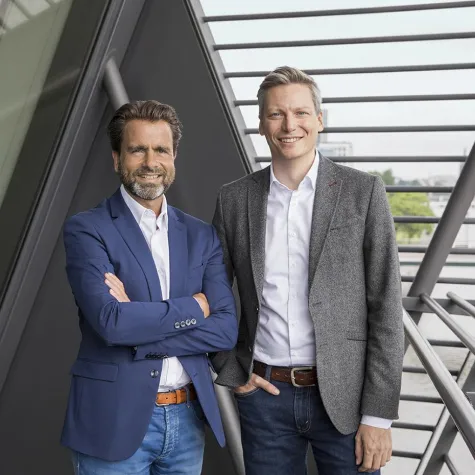 Bild: CXI Brand Talks 2018: Lukas Cottrell auf der Bühne mit der Deutschen Bahn