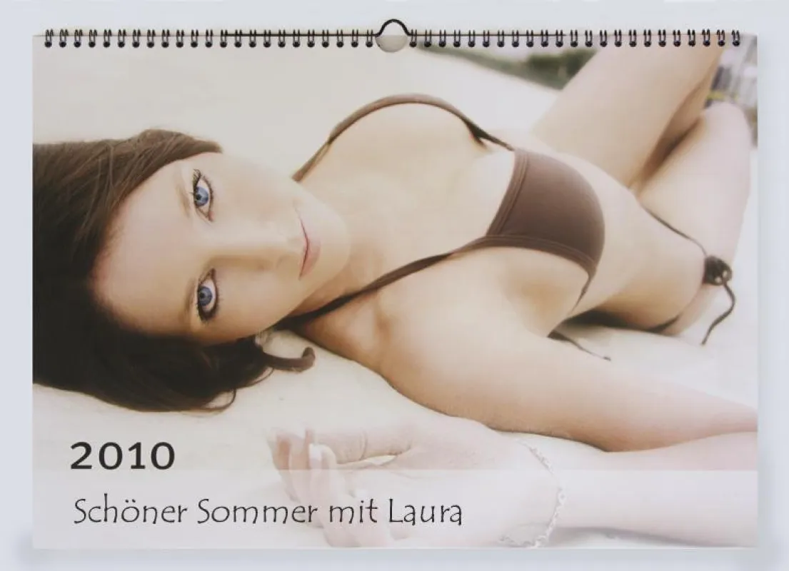 Ein neuer Kalenderautomat erhöht die Verarbeitungsqualität und die Wirtschaftlichkeit bei Auflagen ab 250 Exemplaren. Pünktlich zur Kalendersaison 2010 wurde die neue Anlage installiert.