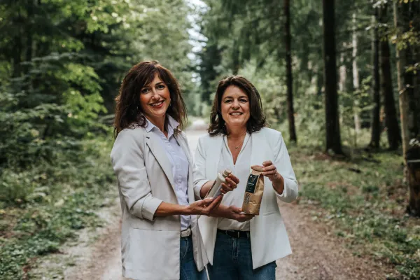 Bild: Renaissance der ältesten, gesündesten Nutzpflanze der Welt – wertvolle BIO-Hanfsamen-Produkte aus Schwaben