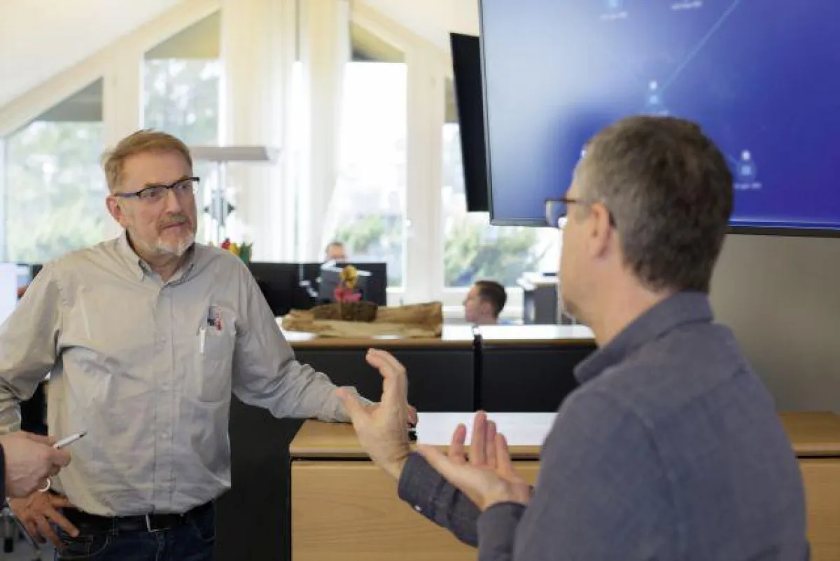 PUNKT 3-Geschäftsführer Alfred Halbeisen und Stefan Federer (LLB) im Gespräch; Foto: Günter König