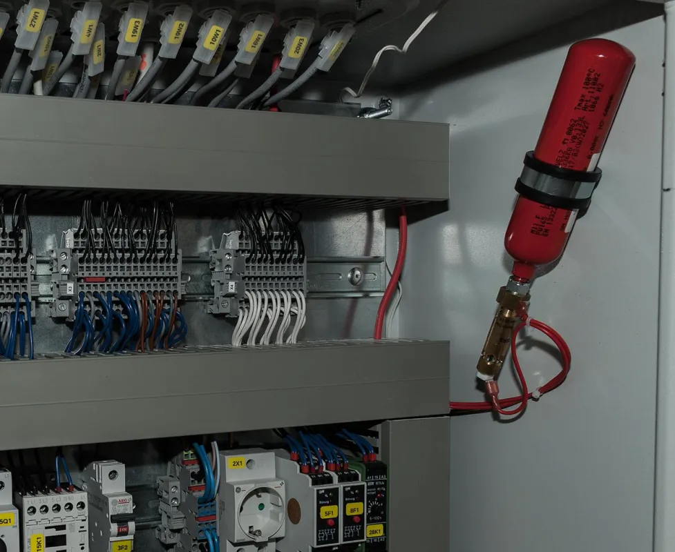 Automatischer miniatur Feuerlöscheinheit (AMFE) im Schaltschrank