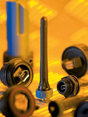 Bild: Wasser- und staubdichte Steckerlösungen für Ethernet-, USB-, SMB- und FireWire-Verbindungen in IP68