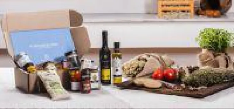 Food Box mit Delikatessen aus Griechenland in Deutschland verfügbar Bild: Food Box mit Delikatessen aus Griechenland in Deutschland verfügbar