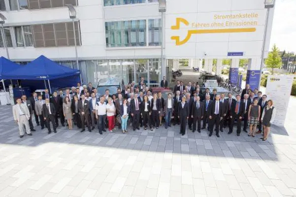 Interdisziplinäres Forschungsvorhaben zur Verknüpfung von Verkehrs- und Energiesystemen Bild: Interdisziplinäres Forschungsvorhaben zur Verknüpfung von Verkehrs- und Energiesystemen