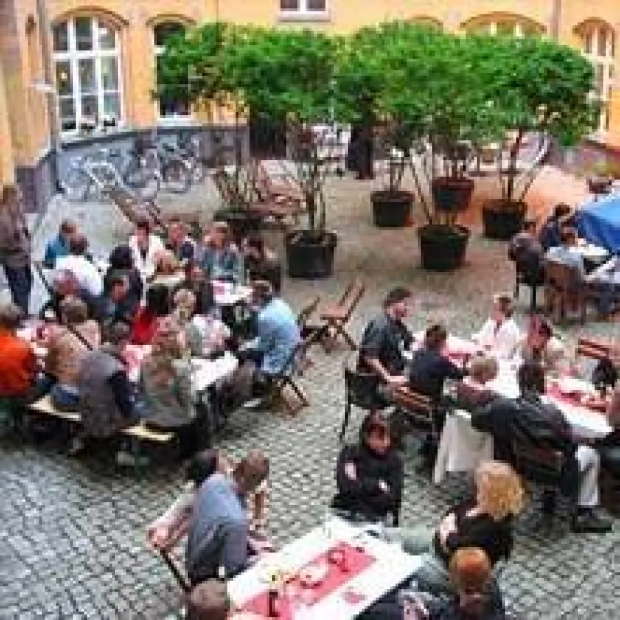 Blick in unseren sonnigen Innenhof