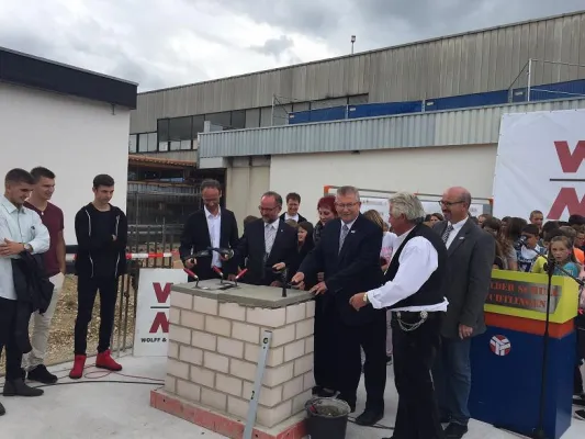 Bild: HITZLER INGENIEURE bringt Schulneubau erfolgreich auf den Weg - jetzt Grundsteinlegung