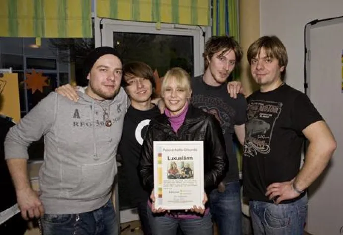 Bild: Luxuslärm übernimmt Patenschaft für Kinder- und Jugendhospiz Balthasar